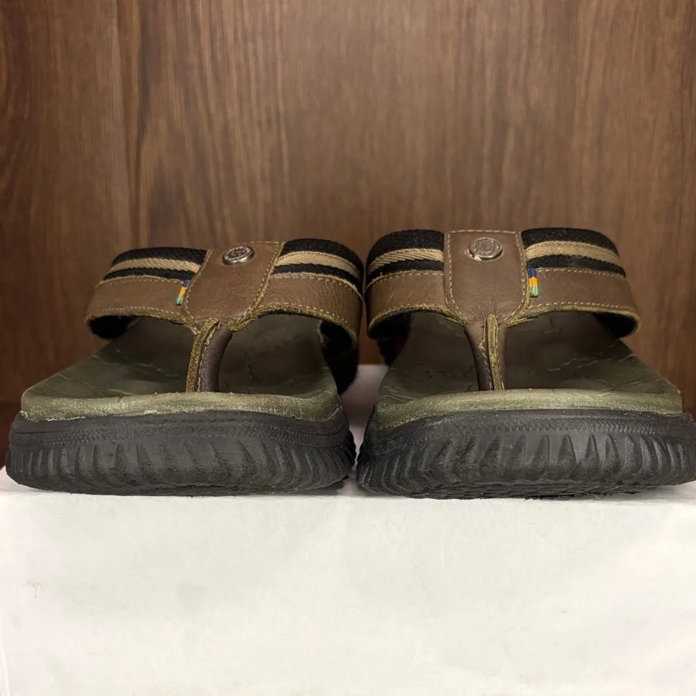 Red Dragonfly Buckaroo Men’s Flip Flops Olive Black Size 9 Comfort Sandals
